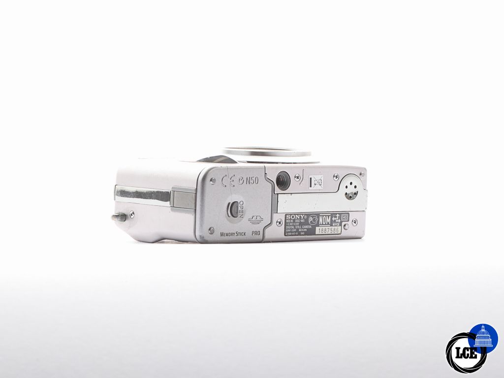 Sony Cybershot W5 [4*] | 10114658