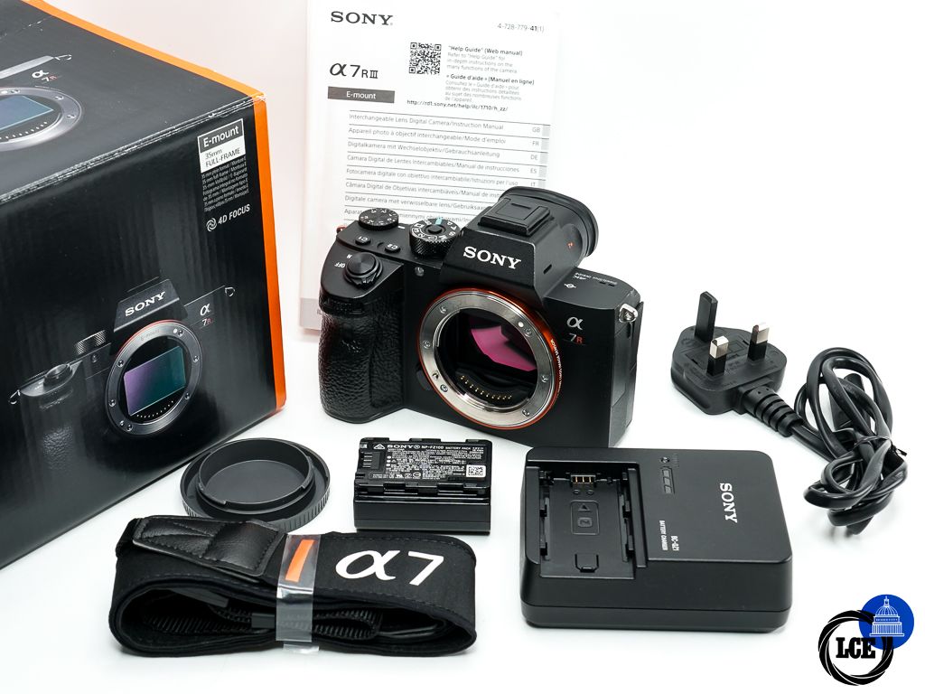 Sony A7R III Body