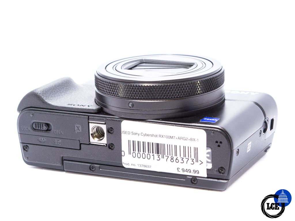 Sony Cybershot RX100M7 + AR-G2 grip *Boxed*
