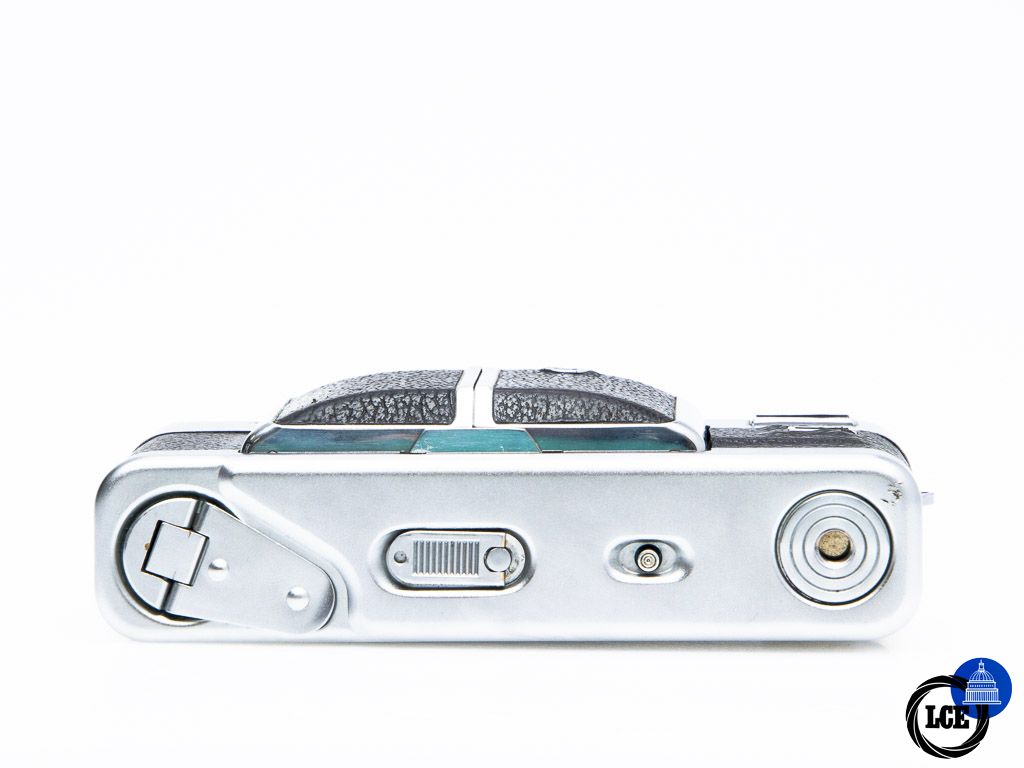 Voigtlander Vitessa + Case