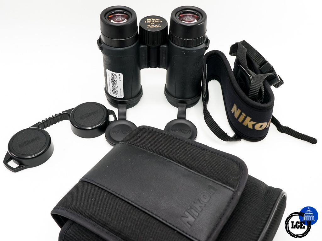 Nikon Monarch 7 8x30 