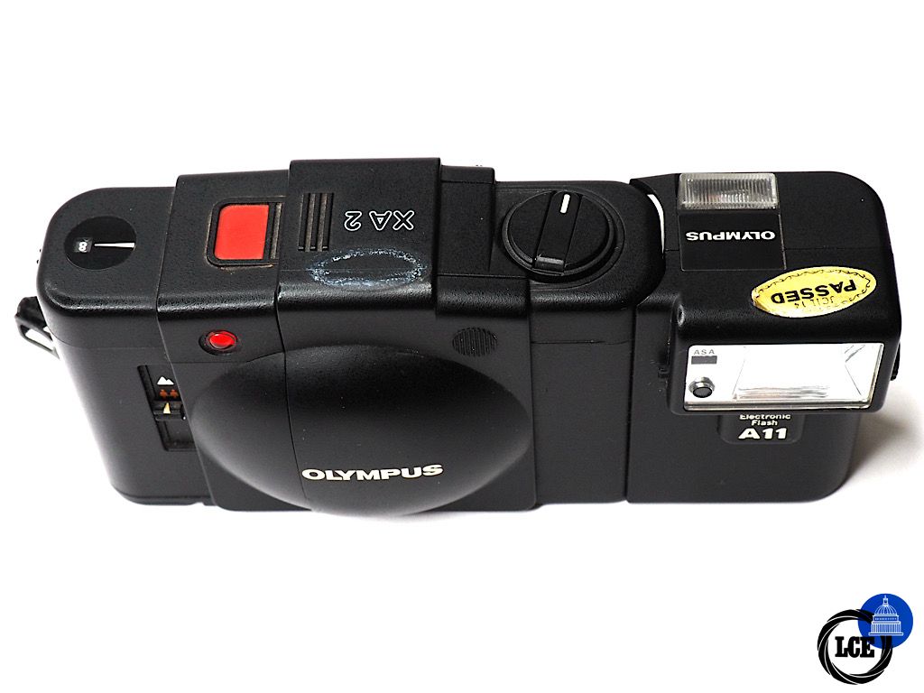 Olympus XA2 + Flash