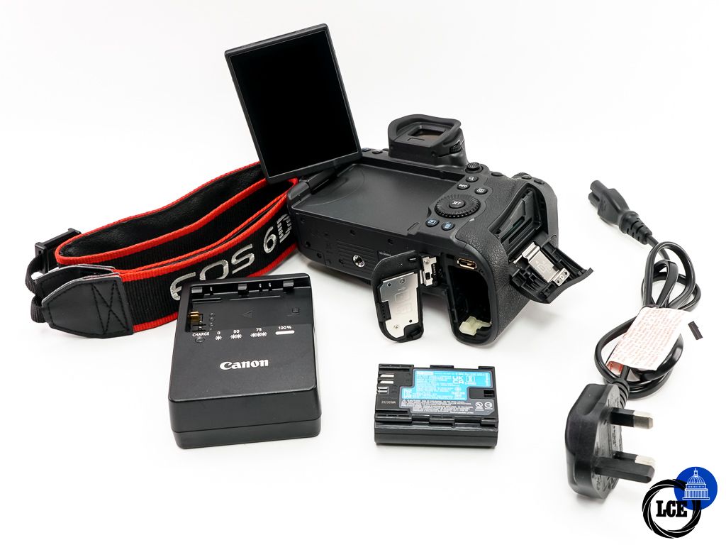 Canon EOS R6 Mark II Body  * VERY LOW SHUTTER COUNT *