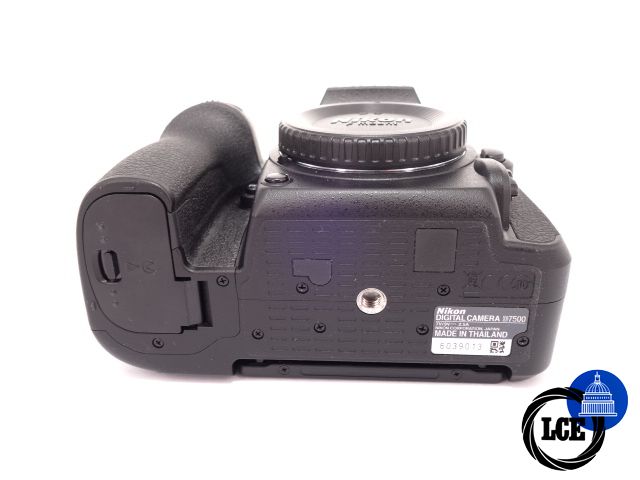 Nikon D7500 BODY *** WOW ONLY 100 SHOTS ***