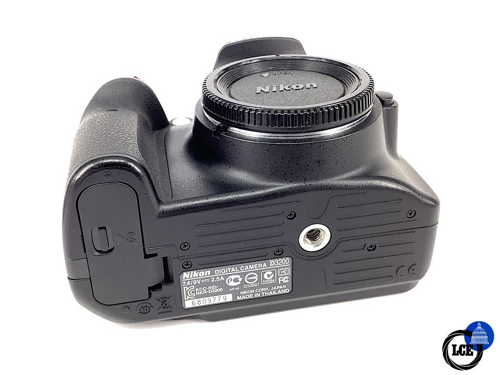 Nikon D3200 BODY