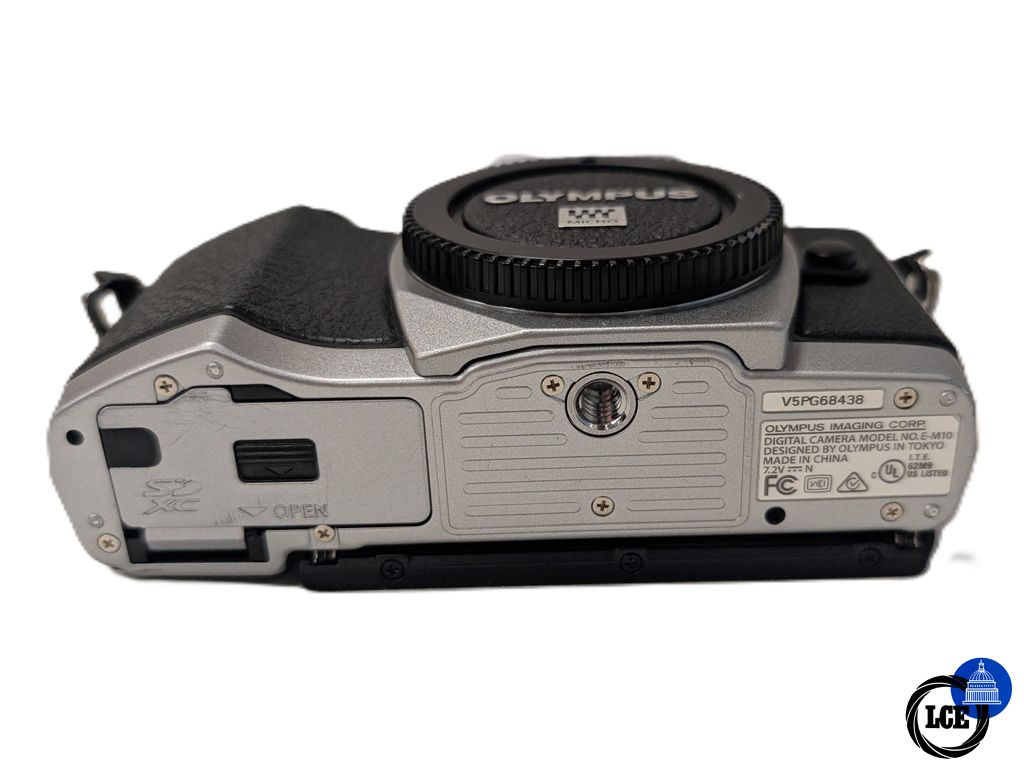 Olympus OM-D E-M10 Body - 1150 Shutter Count 