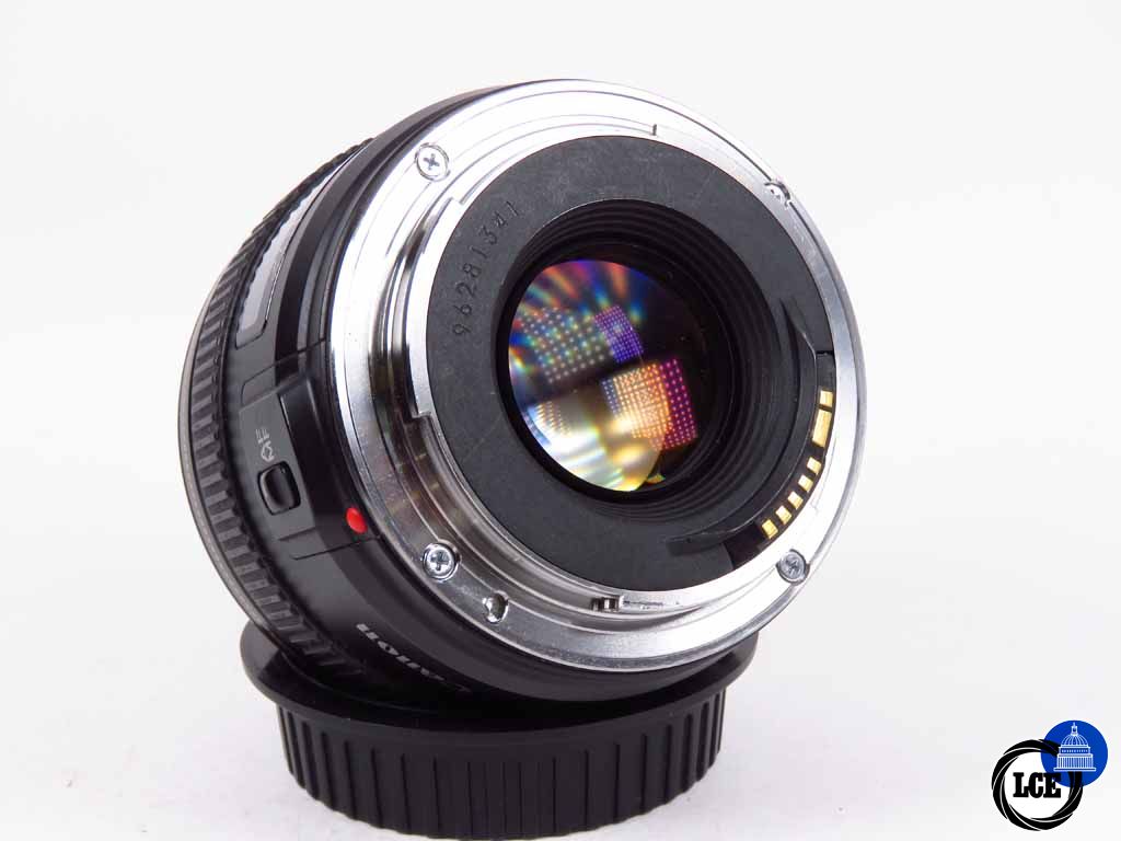 Canon EF 28mm f1.8 USM