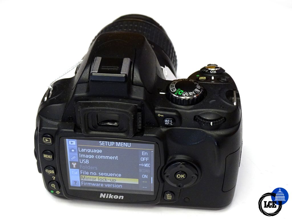 Nikon D40 AF-S 18-55mm G ED II