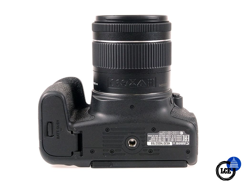 Canon EOS 800D + 18-55mm IS STM