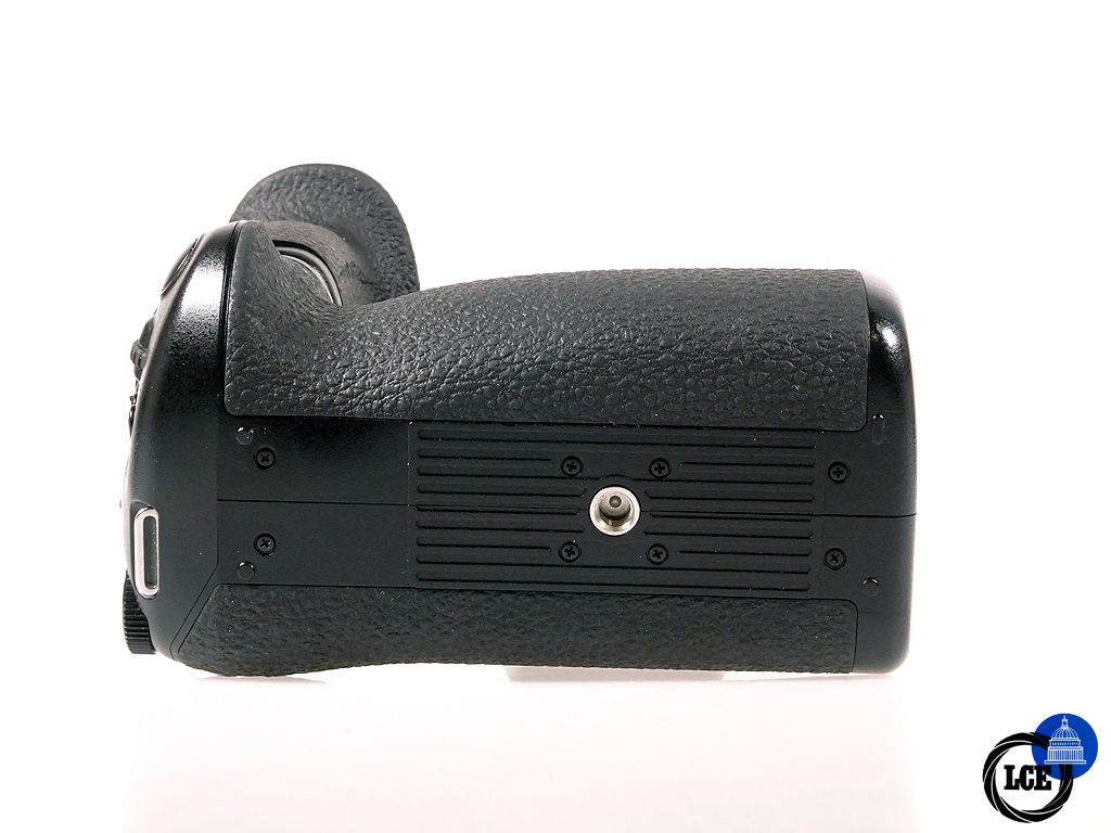 Panasonic Lumix G9 + BGG9 Grip