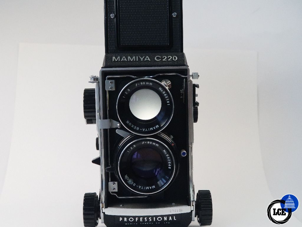 Mamiya C220 with 80mm f2.8 Sekor