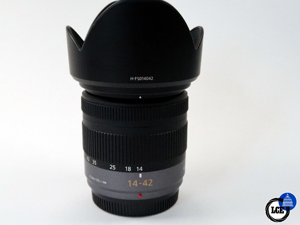 Panasonic MFT 14-42mm F3.5-5.6 M43rds