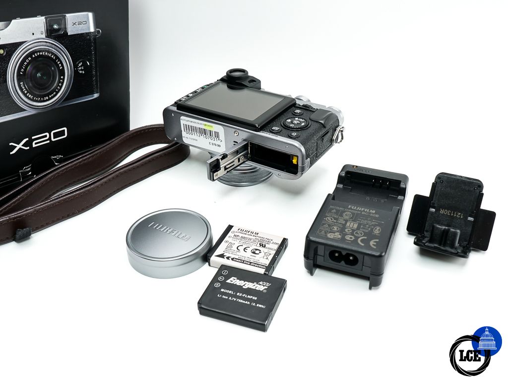 FujiFilm X20 SILVER * BOXED *