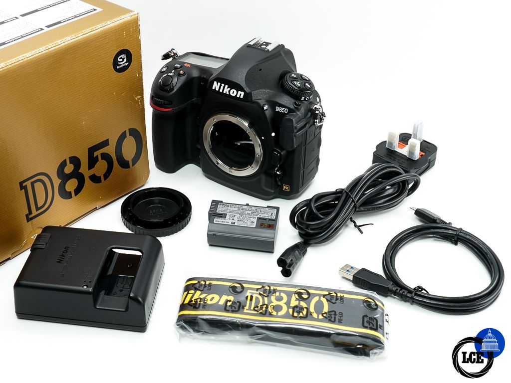 Nikon D850 Body * BOXED / SHUTTER COUNT 17.4K *