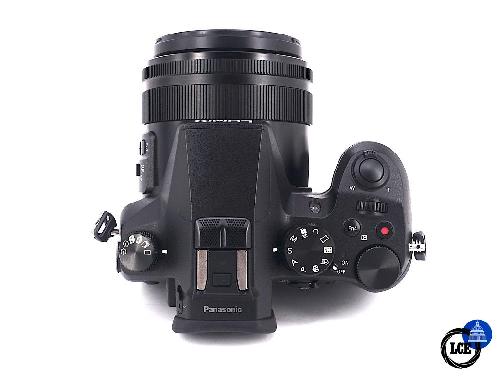 Panasonic LUMIX FZ2000 | 4*