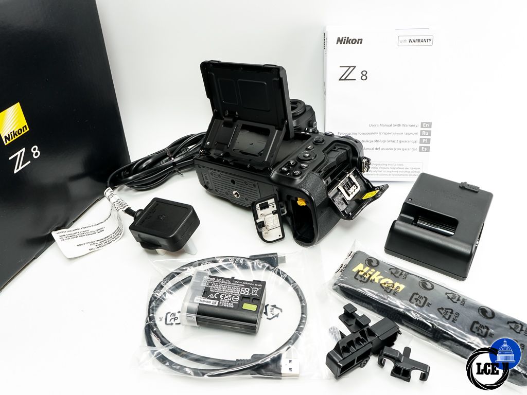 Nikon Z8 Body * MINT & BOXED *