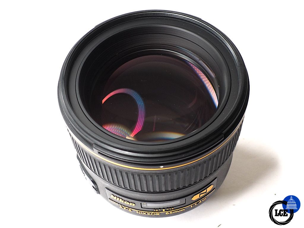 Nikon AF-S 85mm f1.4 N