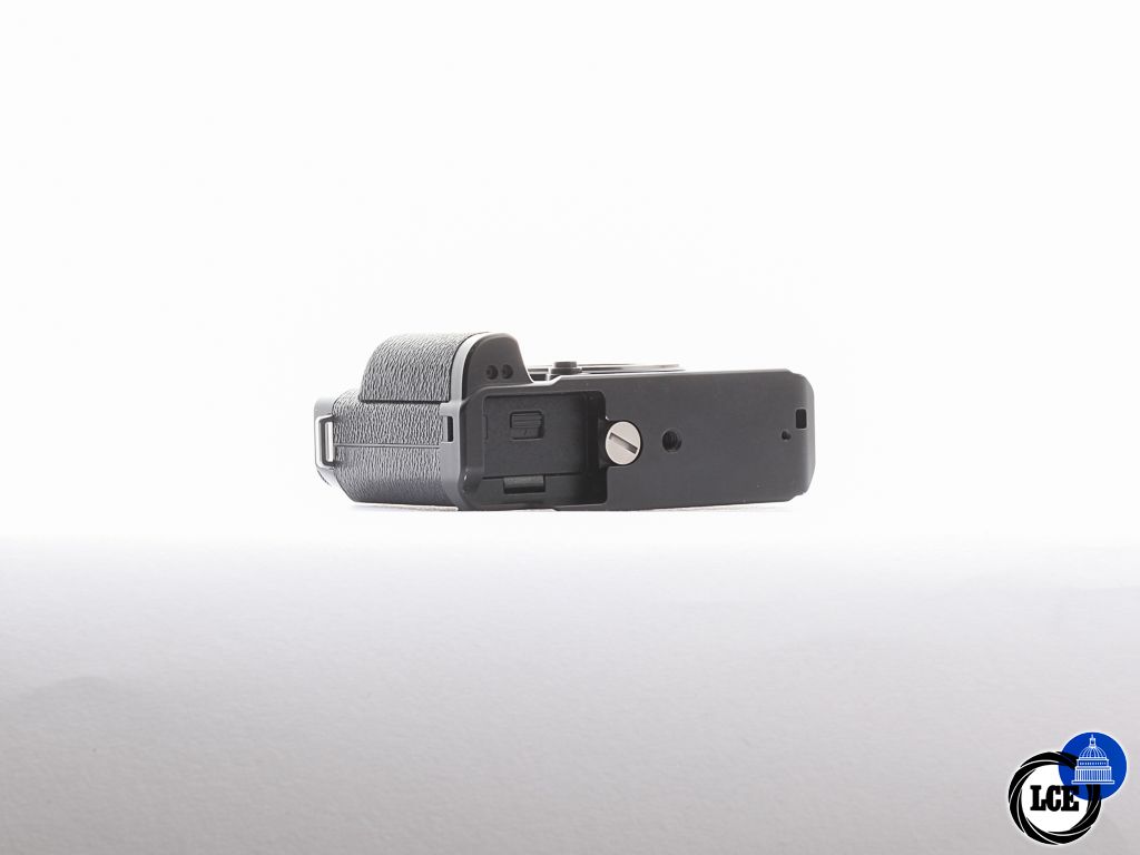 FujiFilm X-E4 Body [1.4K] + Metal Grip [4*] | 10115089