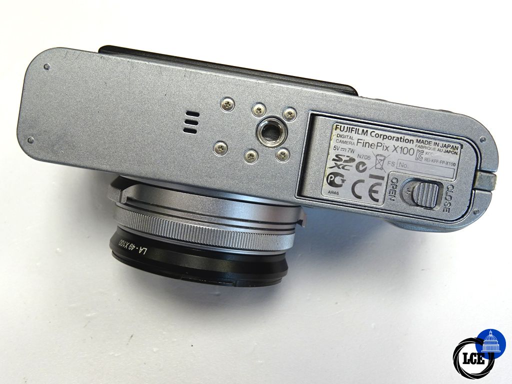 FujiFilm X100 