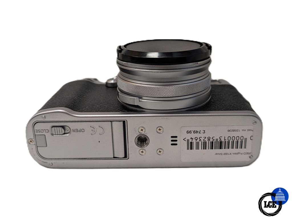 FujiFilm X100F Silver - 23.5k Shutter Count 