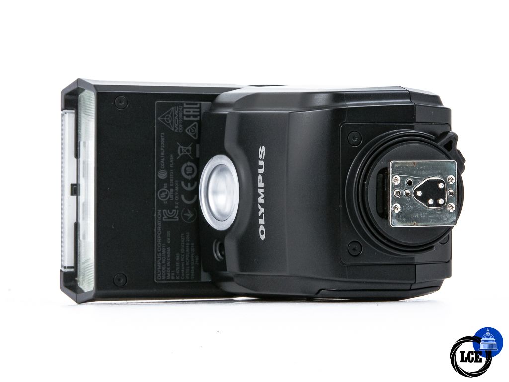 Olympus FL-700WR