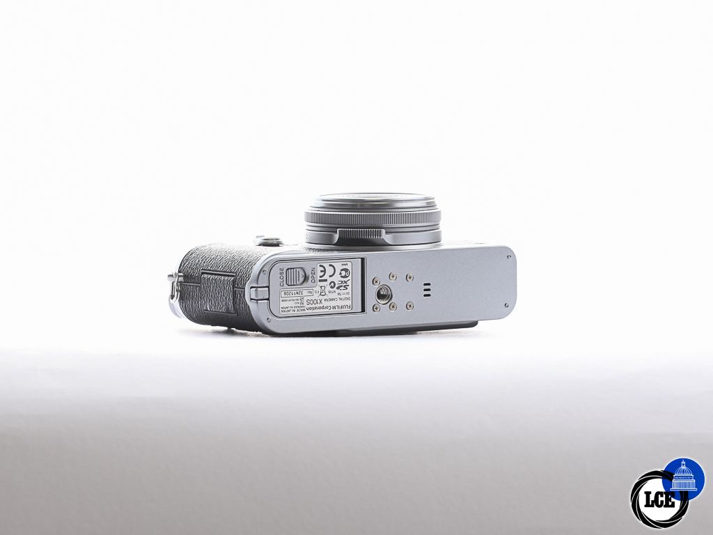 FujiFilm X100S [4*] | 10115260
