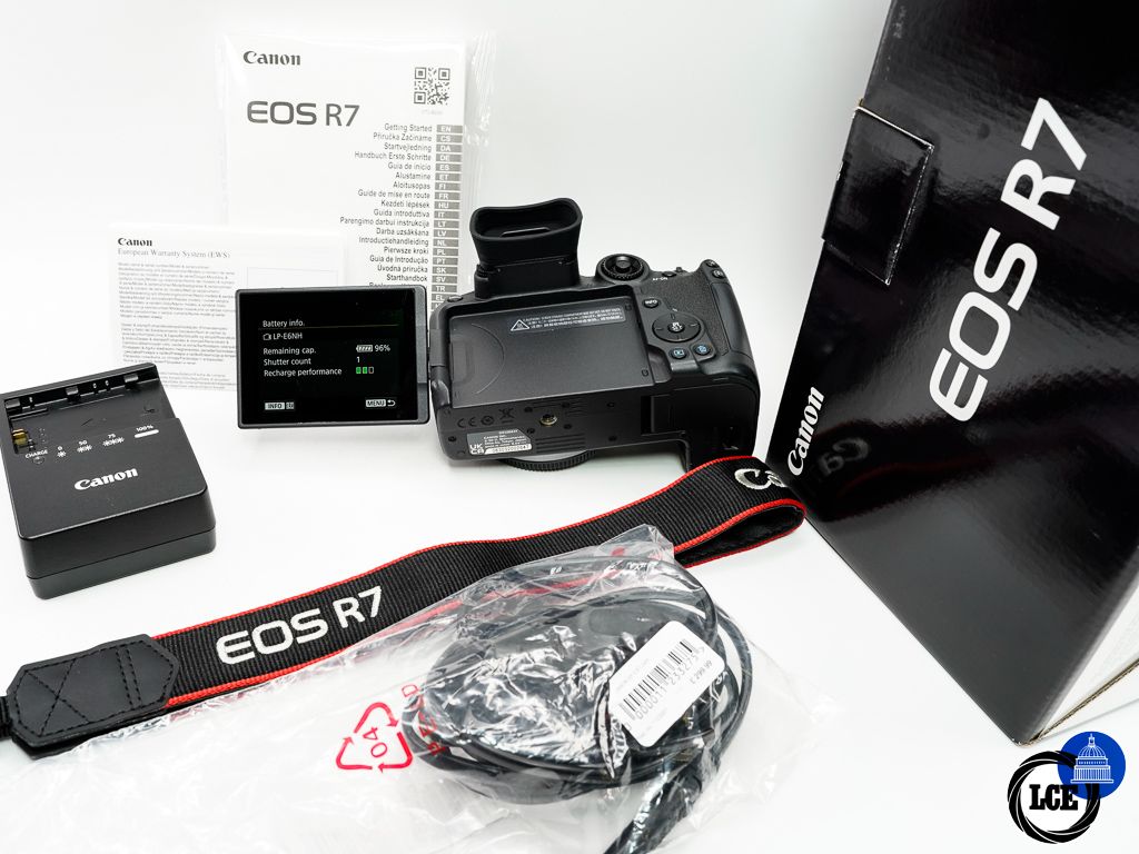 Canon EOS R7 Body * BOXED *