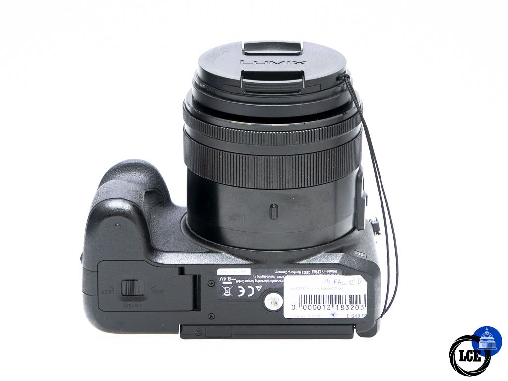 Panasonic Lumix FZ2000 