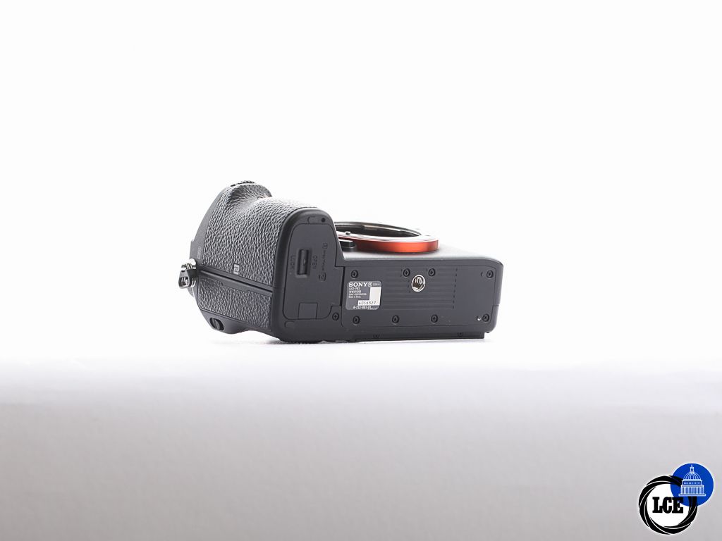 Sony A7 III body [slight screen discoloration] [3*] | 10115274 