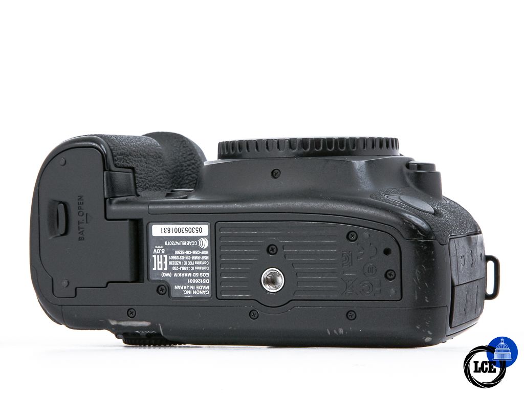 Canon EOS 5D IV Body **65k Shutter Count**