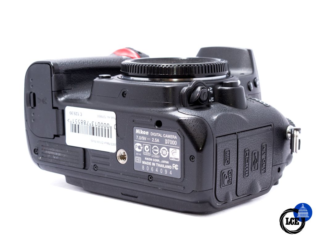 Nikon D7000 Body *Boxed*