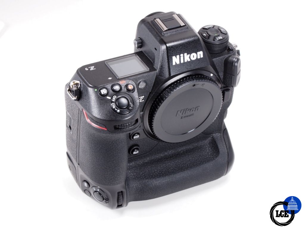 Nikon Z9 & Extra EN-EL 18d Battery