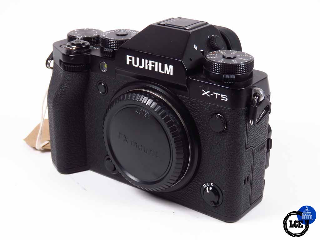 FujiFilm X-T5
