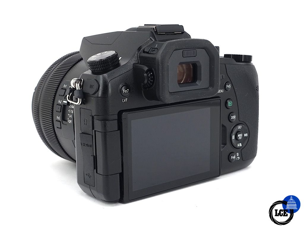 Panasonic Lumix FZ2000 | 4*