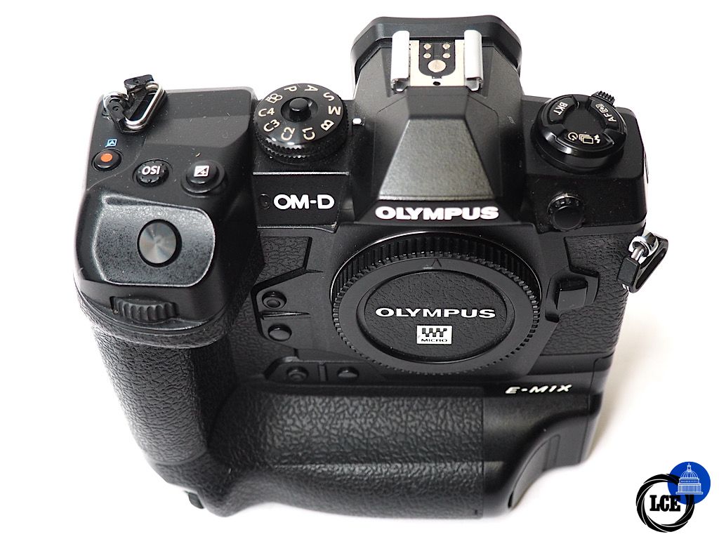 Olympus E-M1X