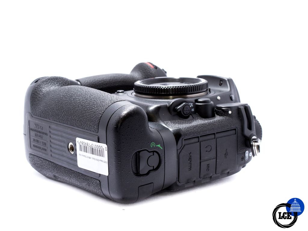 Nikon D500 Body + MB-D17 Battery Grip *Boxed*