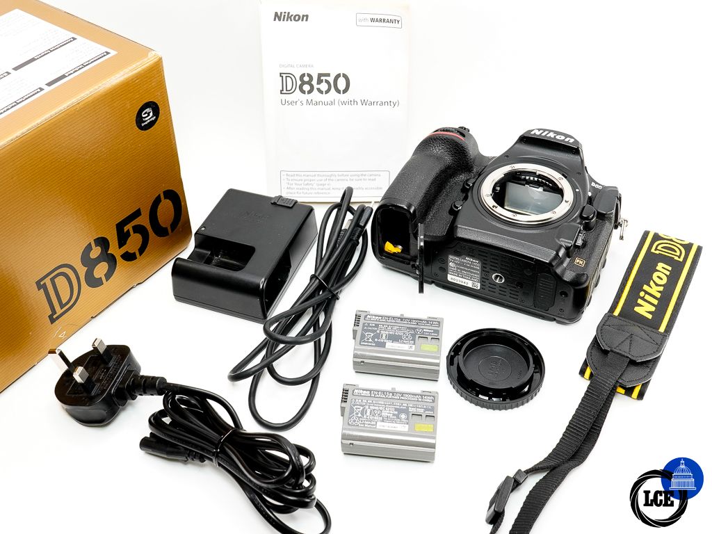 Nikon D850 Body * BOXED *