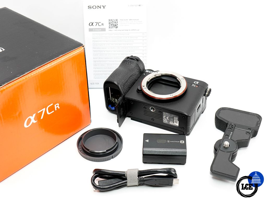 Sony A7CR Body * BOXED *