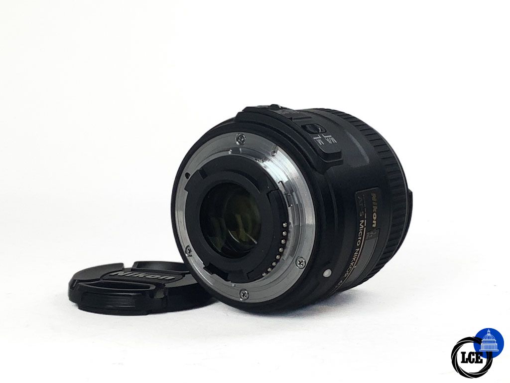 Nikon AF-S MICRO 40mm F2.8G DX