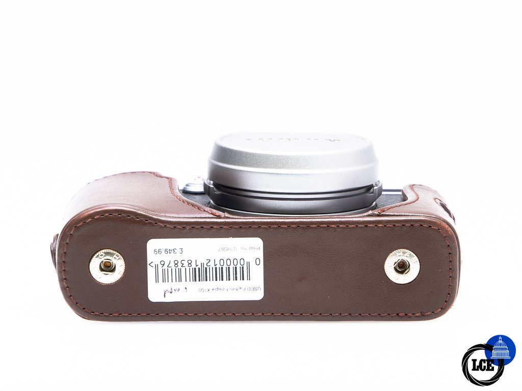FujiFilm Finepix X100 + Leather Halfcase