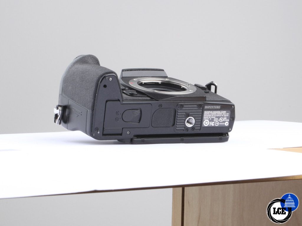 Olympus E-M1 Body [4*] | 10115495