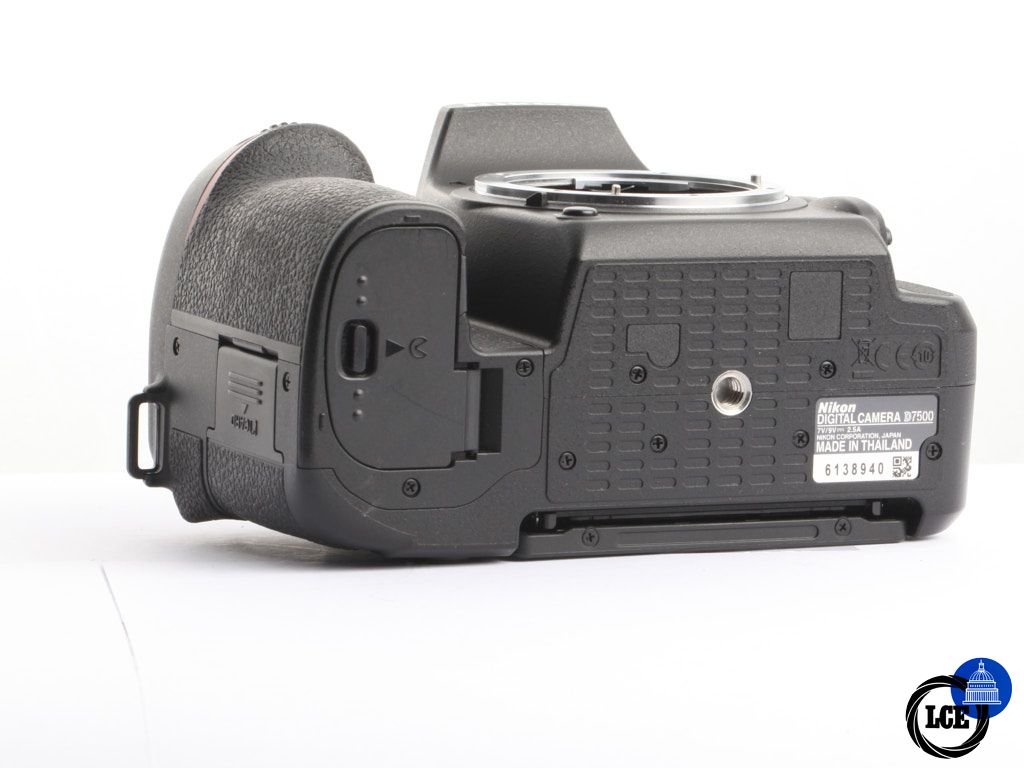 Nikon D7500 body [4*] | 10115532