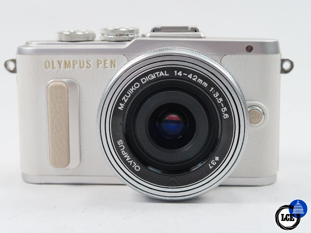 Olympus E-PL8 with 14-42mm f3.5-5.6 EZ Silver
