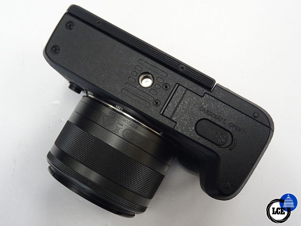 Canon EOS M6 II + 15-45mm 
