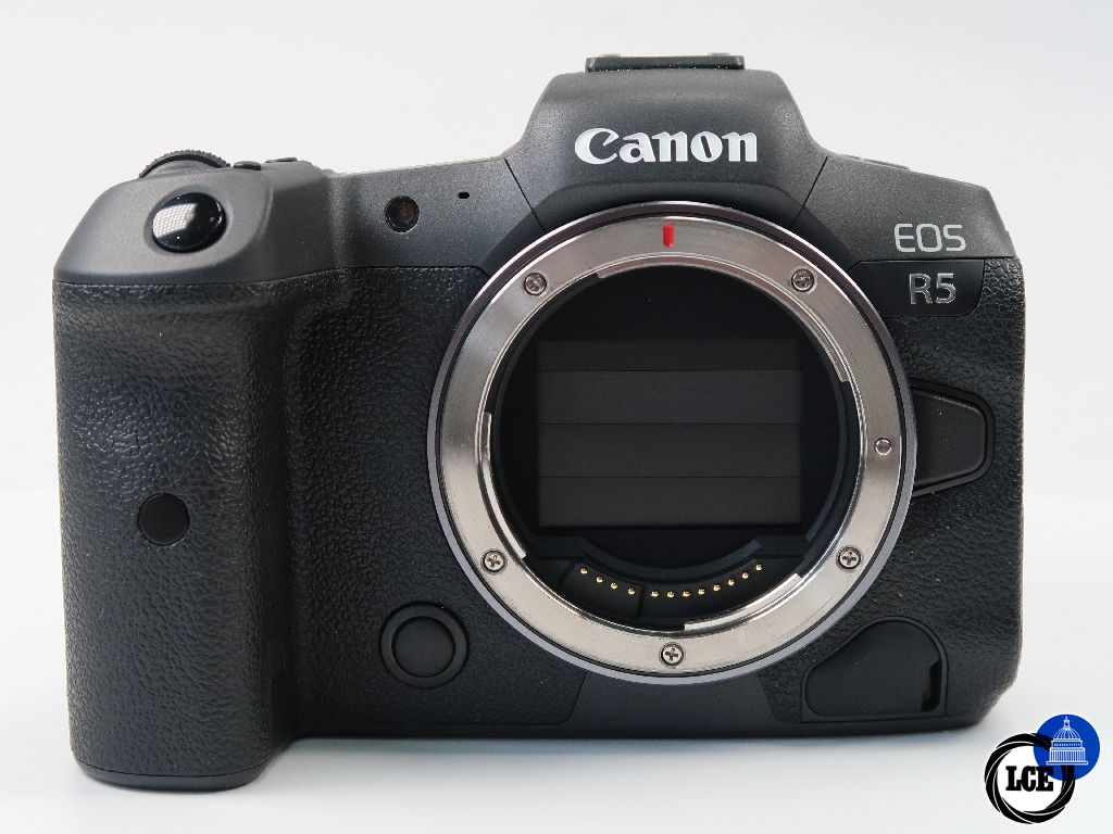 Canon EOS R5 Body shutter count less than 2k 0% wear