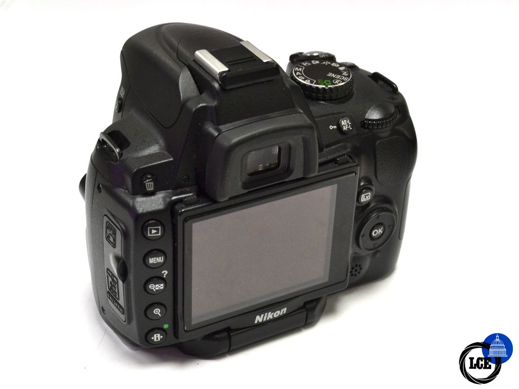 Nikon D5000