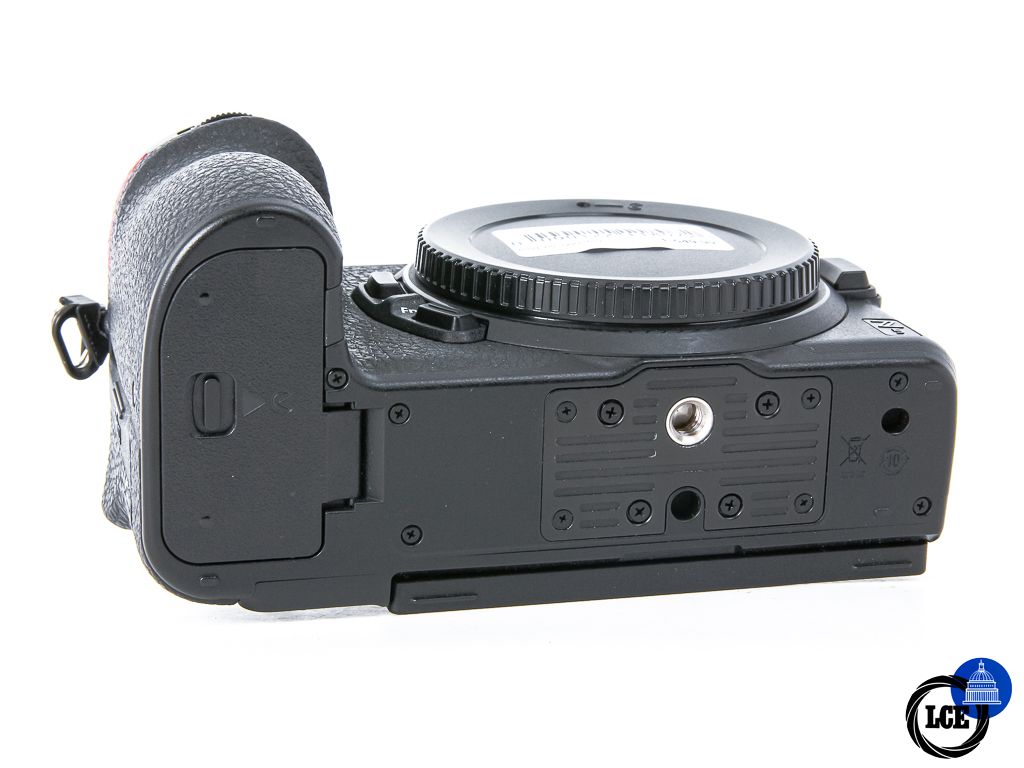 Nikon Z5 Body *8K Shutter count