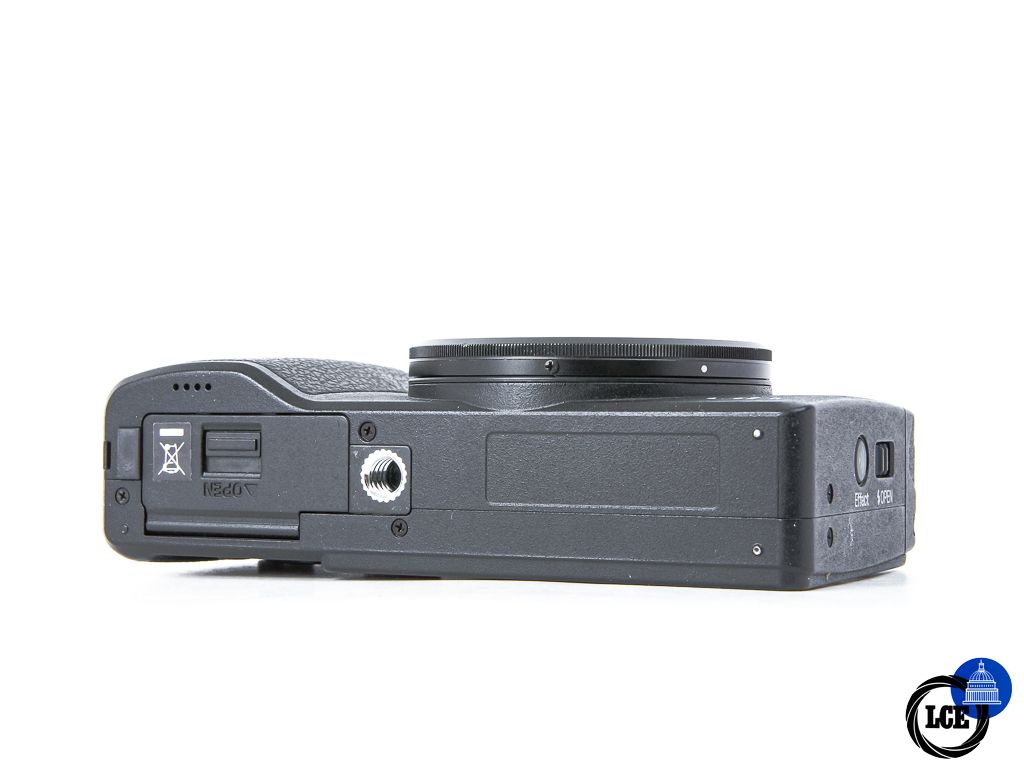 Ricoh GR II