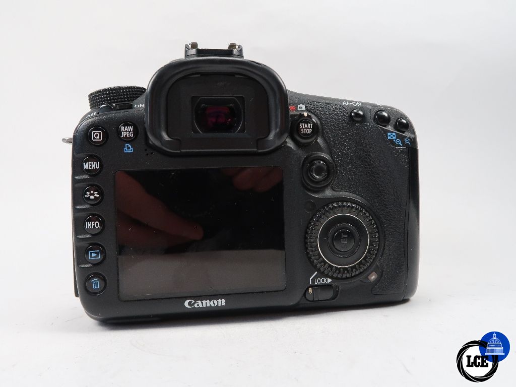 Canon EOS 7D 