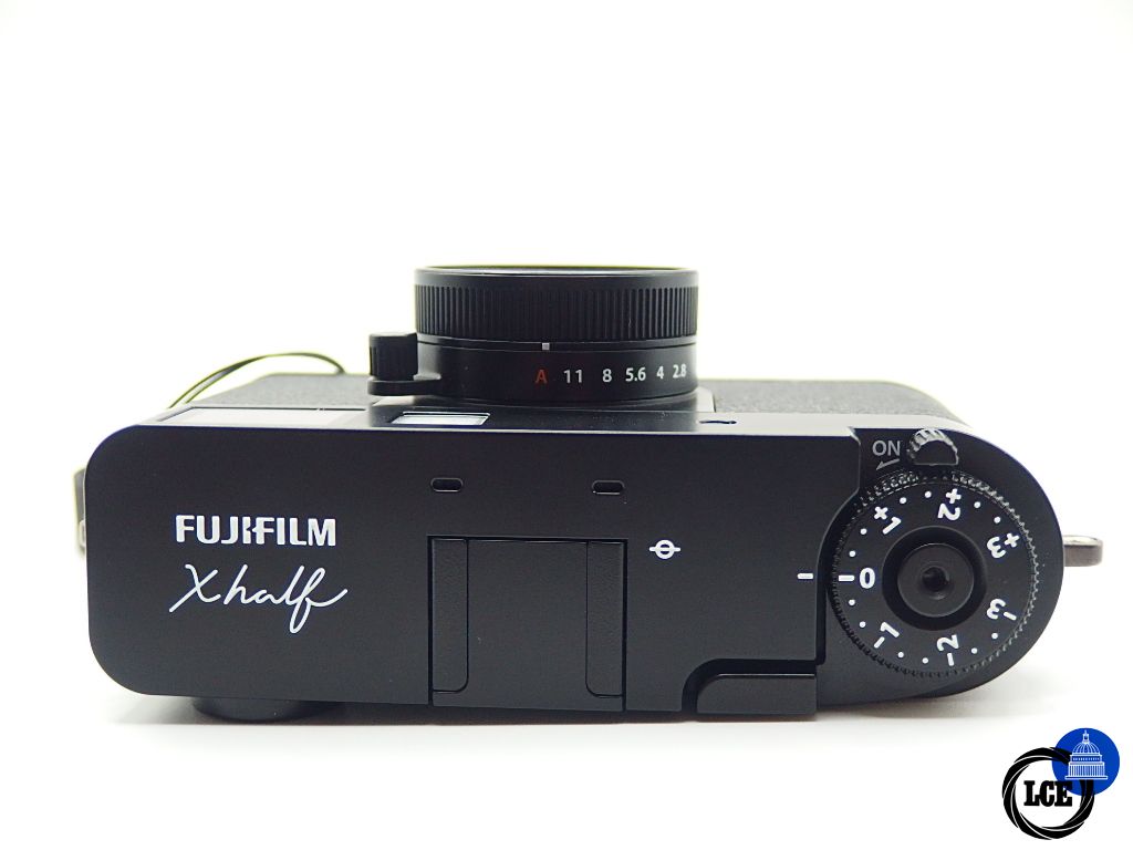 FujiFilm X-HF1 black